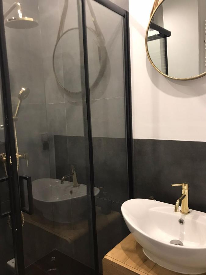 Stylowy Apartament W Centrum Wroclaw Ngoại thất bức ảnh